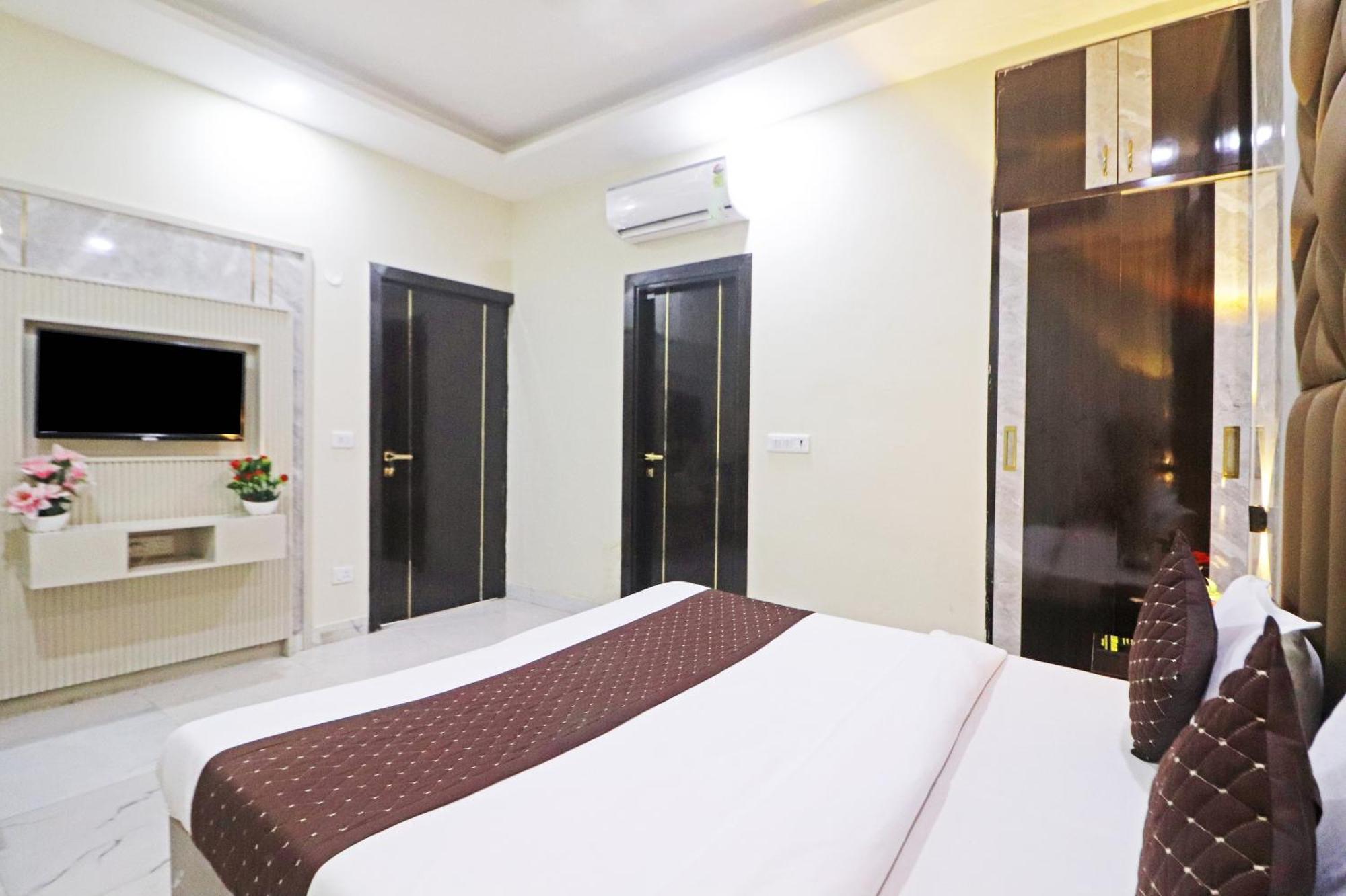 Hotel Grand Qubic Near Delhi Airport New Delhi Eksteriør bilde