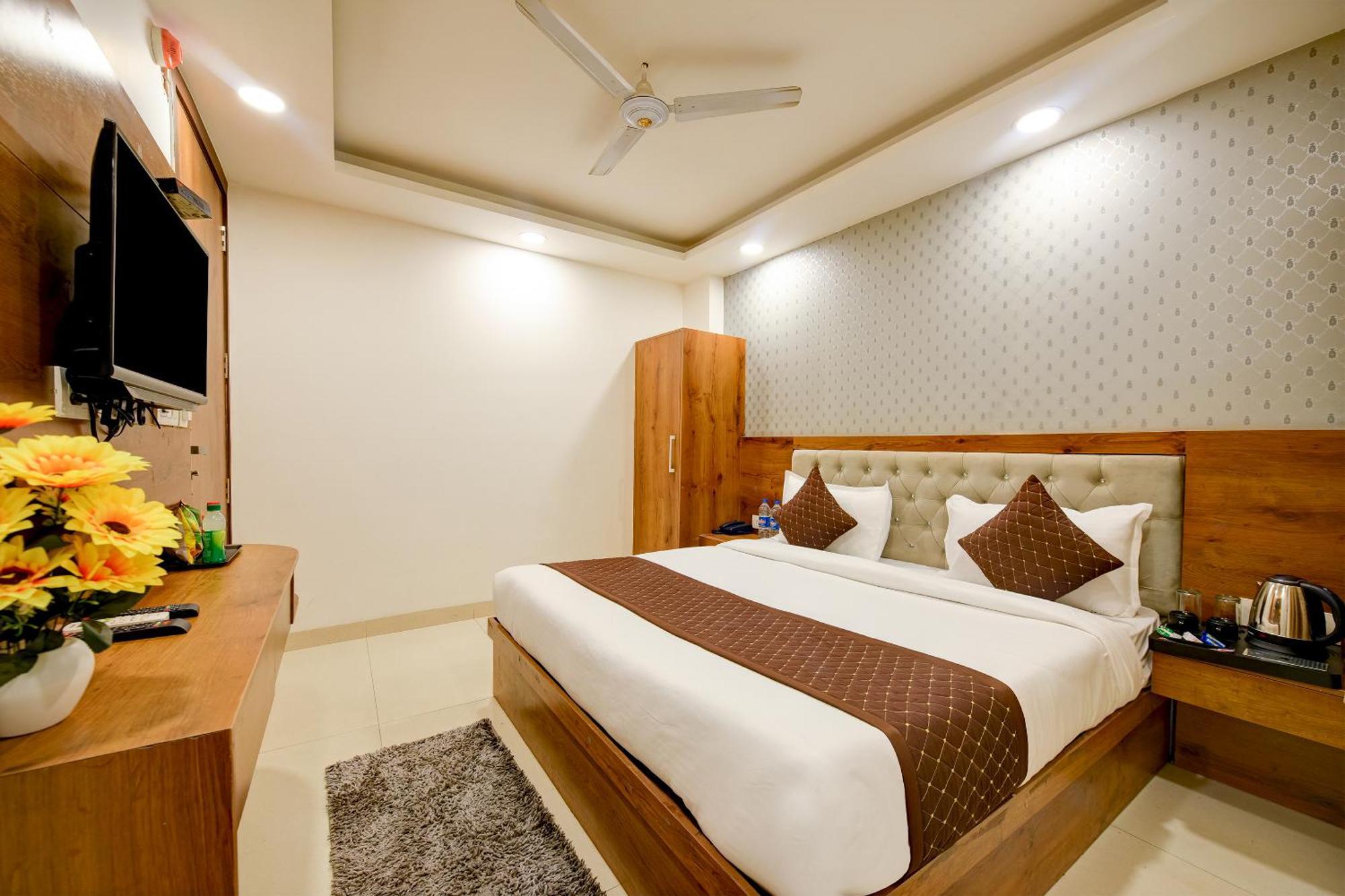 Hotel Grand Qubic Near Delhi Airport New Delhi Eksteriør bilde